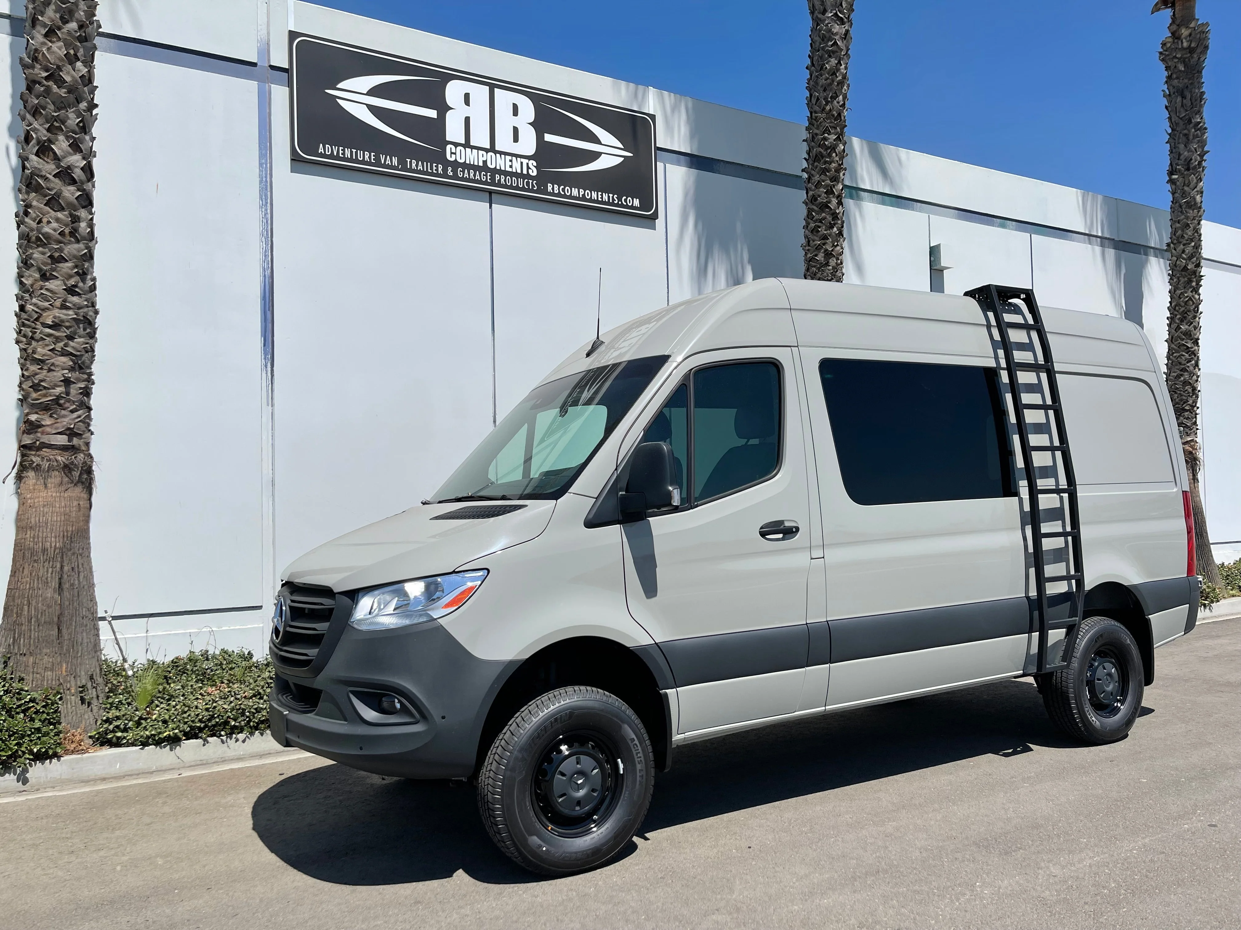 RB Components 2007+ Sprinter Van Side Ladder Fender Fit - Image 9