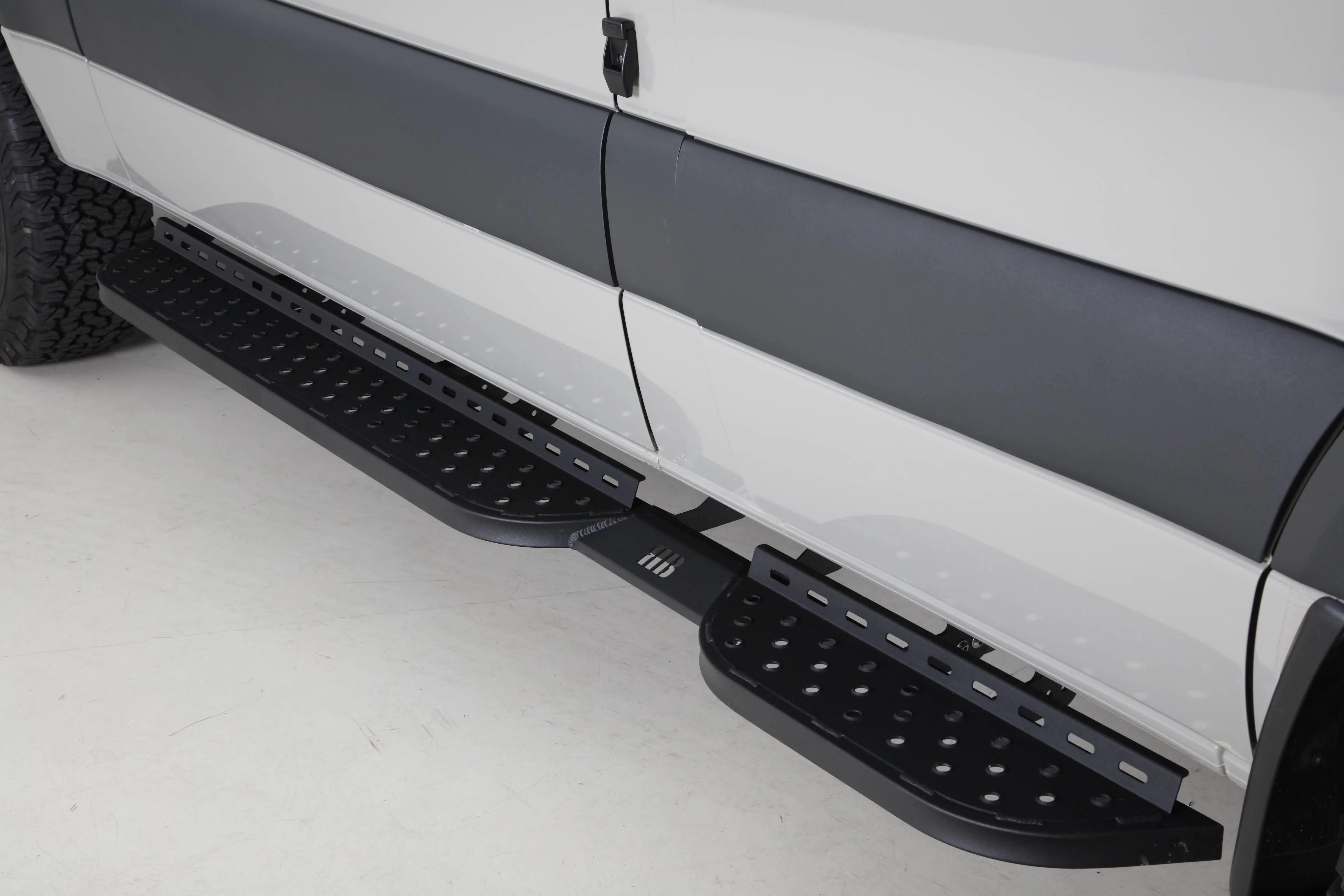 RB Components 2007+ Sprinter Van Side Steps DSS,PSL - Image 4