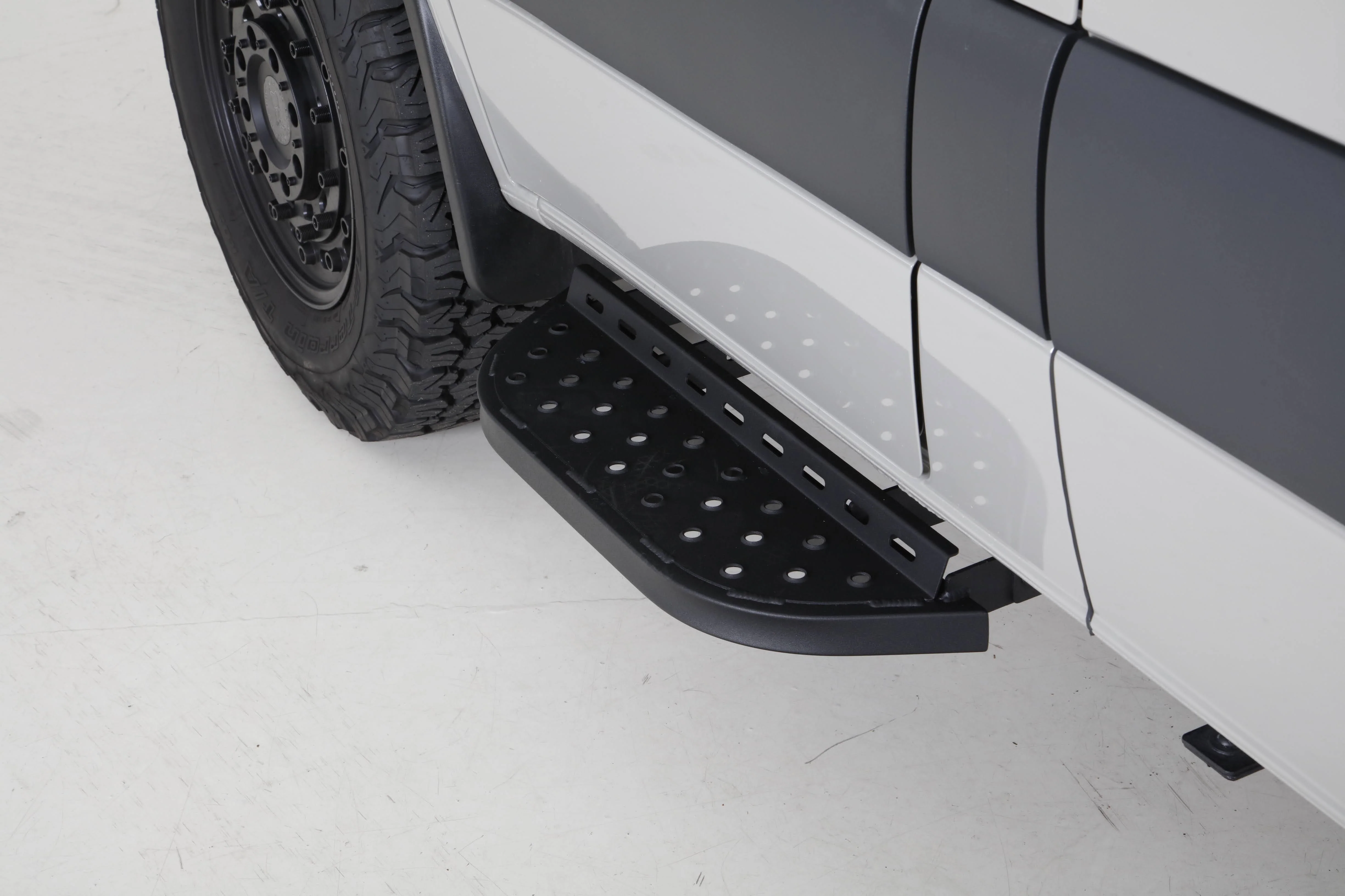 RB Components 2007+ Sprinter Van Side Steps DSS,PSL - Image 5