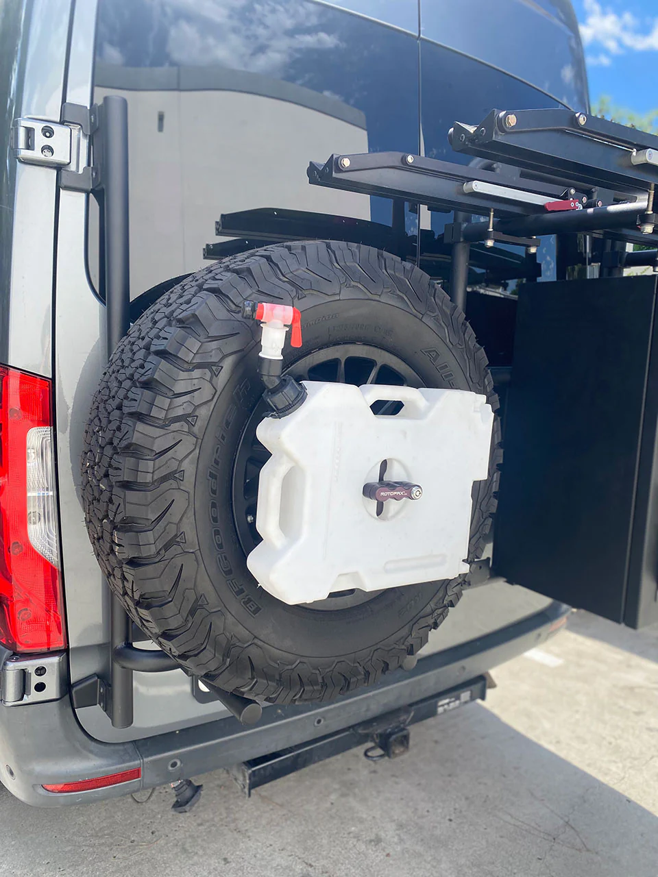 Aluminess 2019+ Mercedes Sprinter Driver Side Rear Door Tire/Box Carrier - Image 5