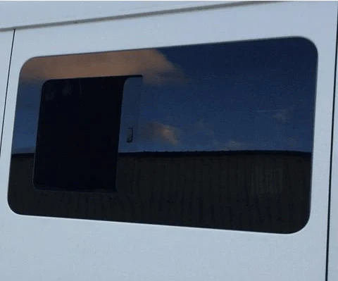 AM Auto Mercedes Sprinter (2002-2006) Passenger Side Sliding Door Half-Slider Window (MS95-L1-HS P)