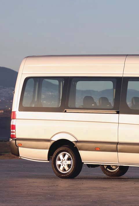 AM Auto Mercedes Sprinter (2007+) Passenger Side Middle Fixed Window 170"WB (MS06-RS2L P) - Image 2