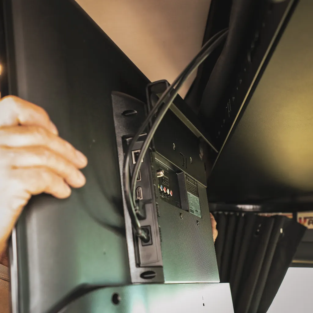 Canyon Adventure Vans Cab Shelf TV Bracket - Image 4