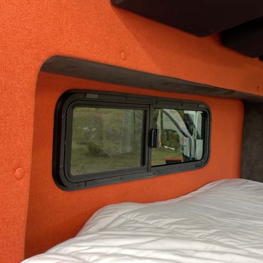 Flarespace Half-Slider Bunk Window (Driver Side, FS1033L) - Image 4
