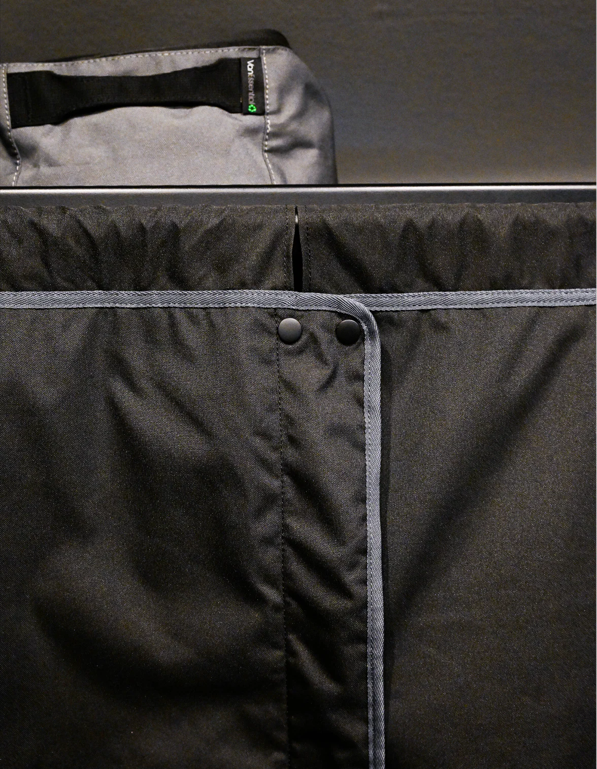 VanEssential Ford Transit Insulated Privacy Curtain - Image 5