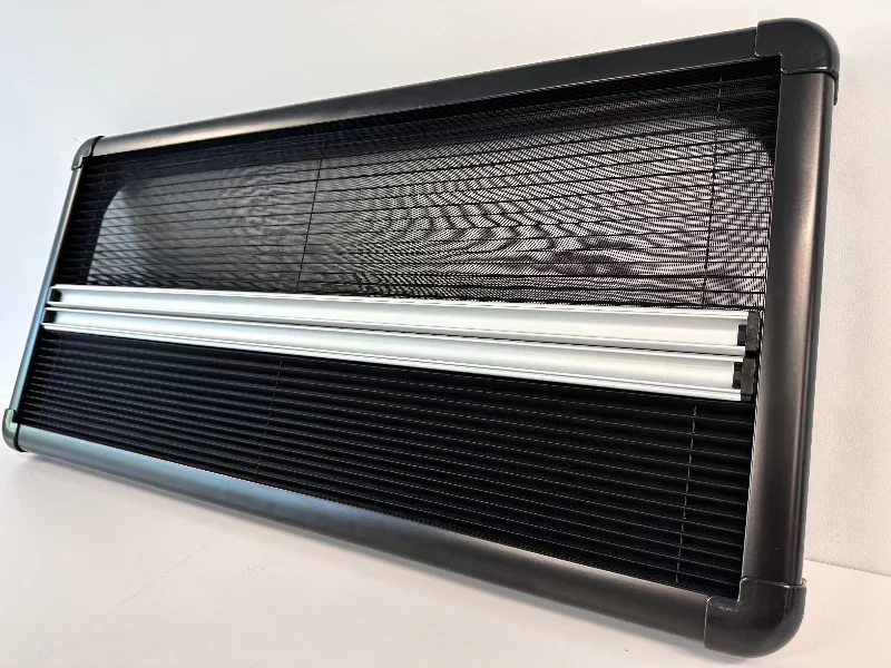 Tec Vanlife Glass & Acrylic Dual Pane Awning Window (900mm x 450mm) - Image 5