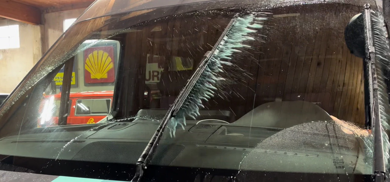 Terrawagen LHD Fluid-Integrated Wiper Blade Pair Sprinter 907 - Image 5