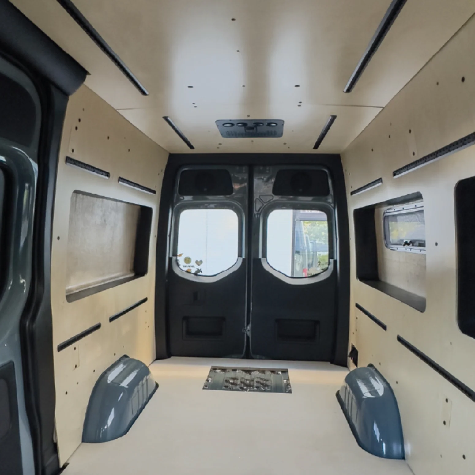 GoCode Mercedes Sprinter D-Pillar Trim Kit (Rear Door Threshold) - Image 6