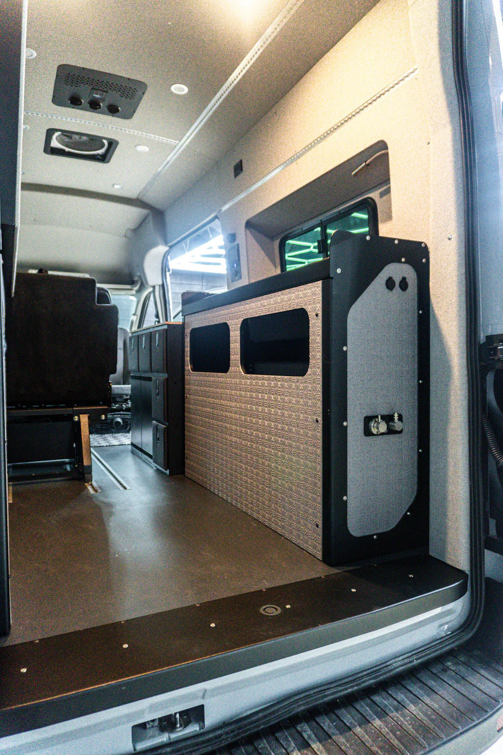 Rover Vans Garage System - Ultimate 3-in-1 Bed/Desk/Storage - Image 14