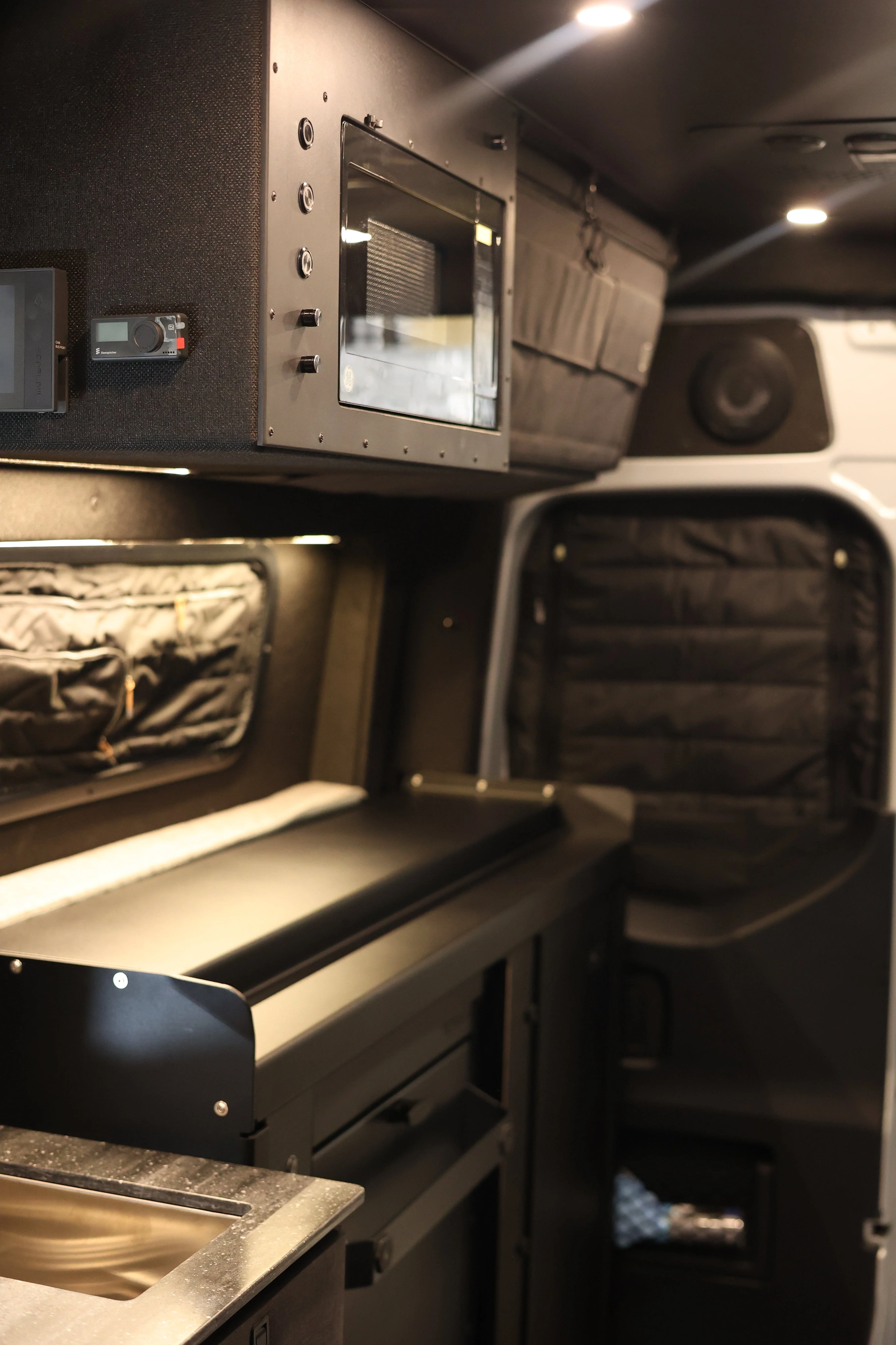 Rover Vans Garage System - Ultimate 3-in-1 Bed/Desk/Storage - Image 16