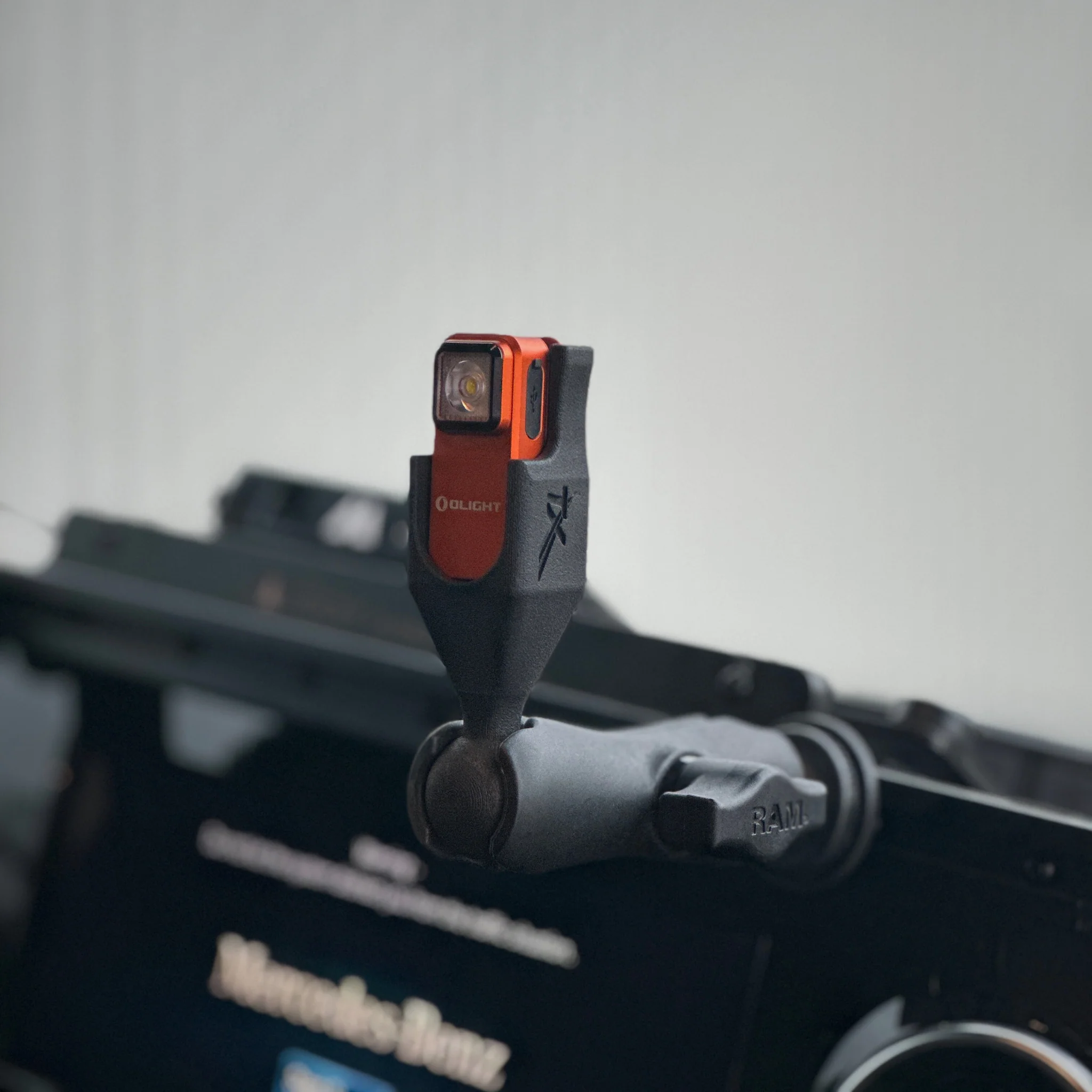 TERRA X Olight Oclip Mount – Navilight Cockpit Light for Vans & Ram Mount Systems - Image 12