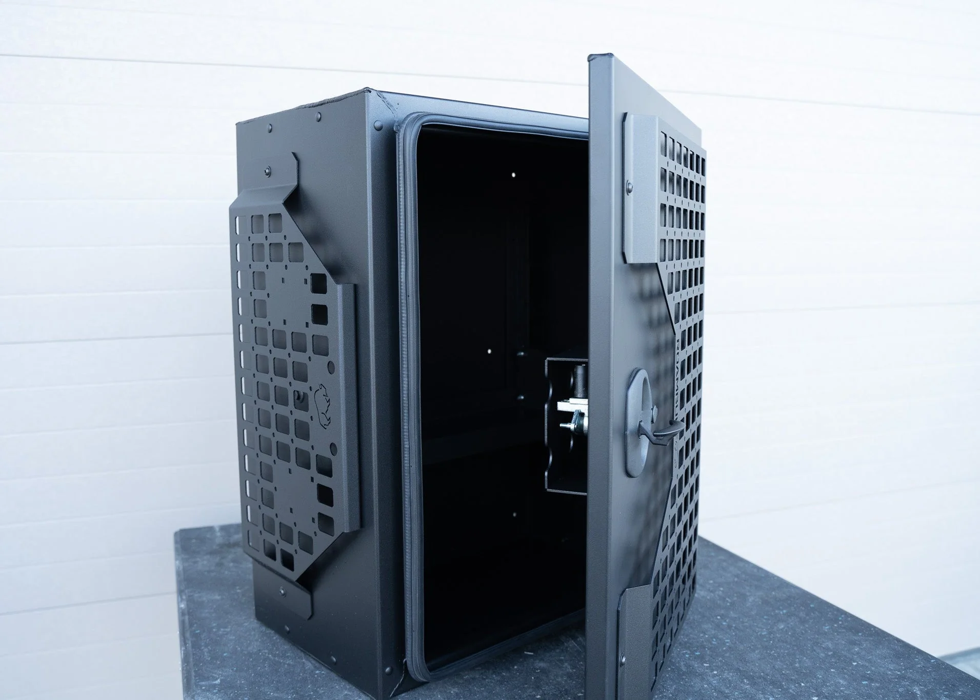 ROAMBUILT Universal Aluminum Storage Box - Image 4