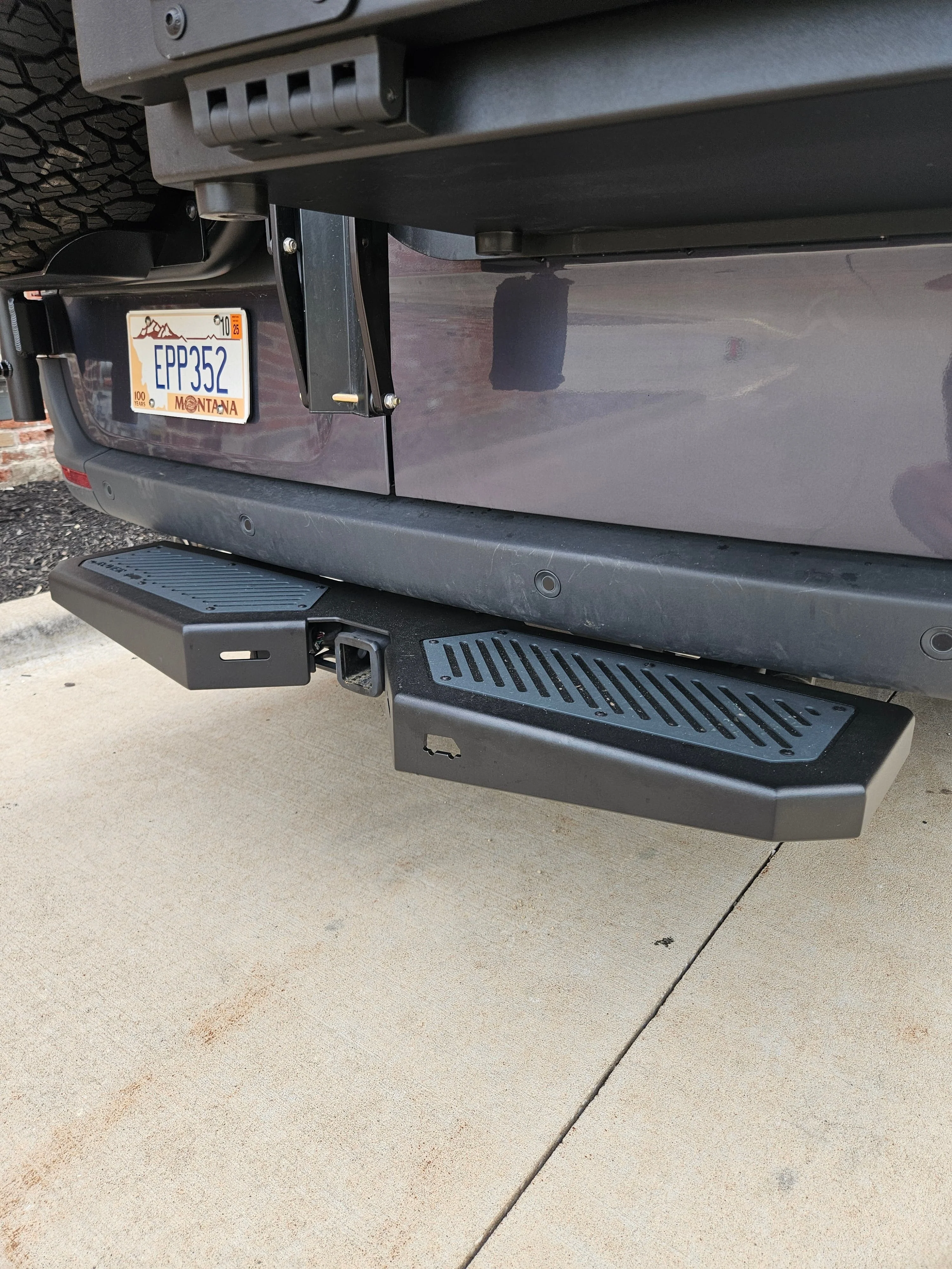 Rover Vans 2019+ Mercedes Sprinter Rear Hitch Step - Image 7