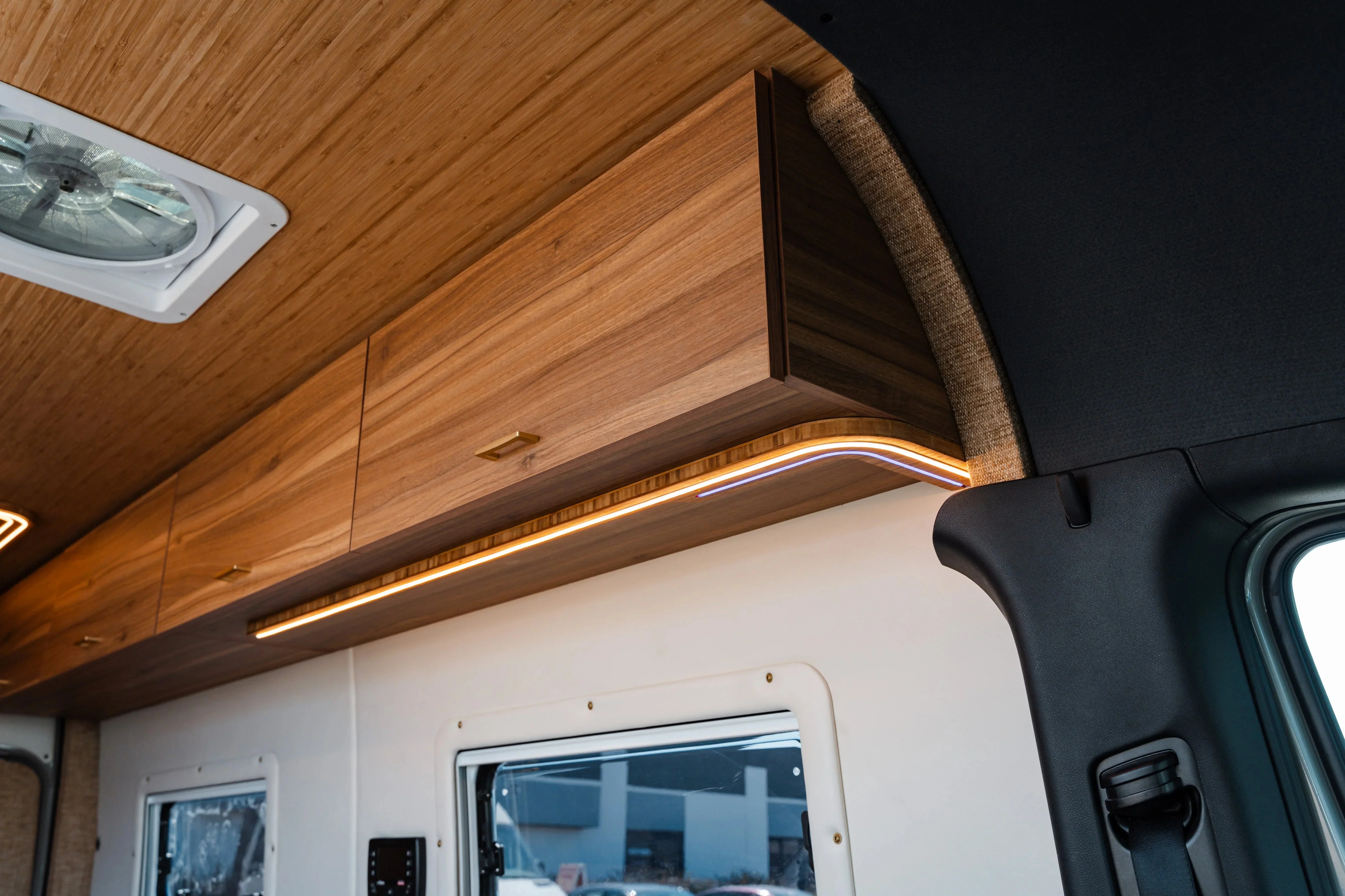 Sandy Vans Sunset LED Strip Lighting - Image 12