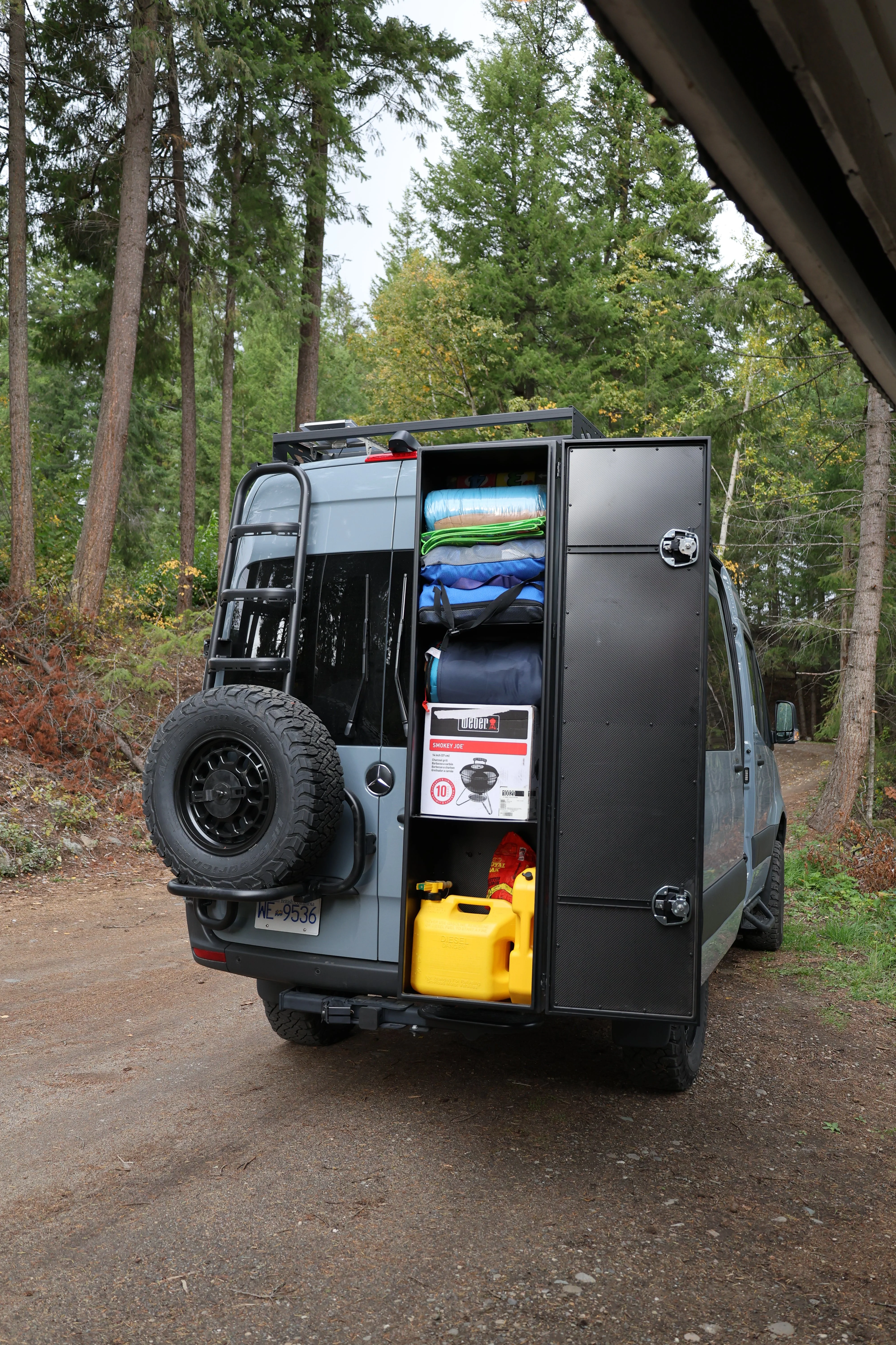 Tec Vanlife Trenta Ski / Multisport Storage Box - Carbon Fiber - Image 2
