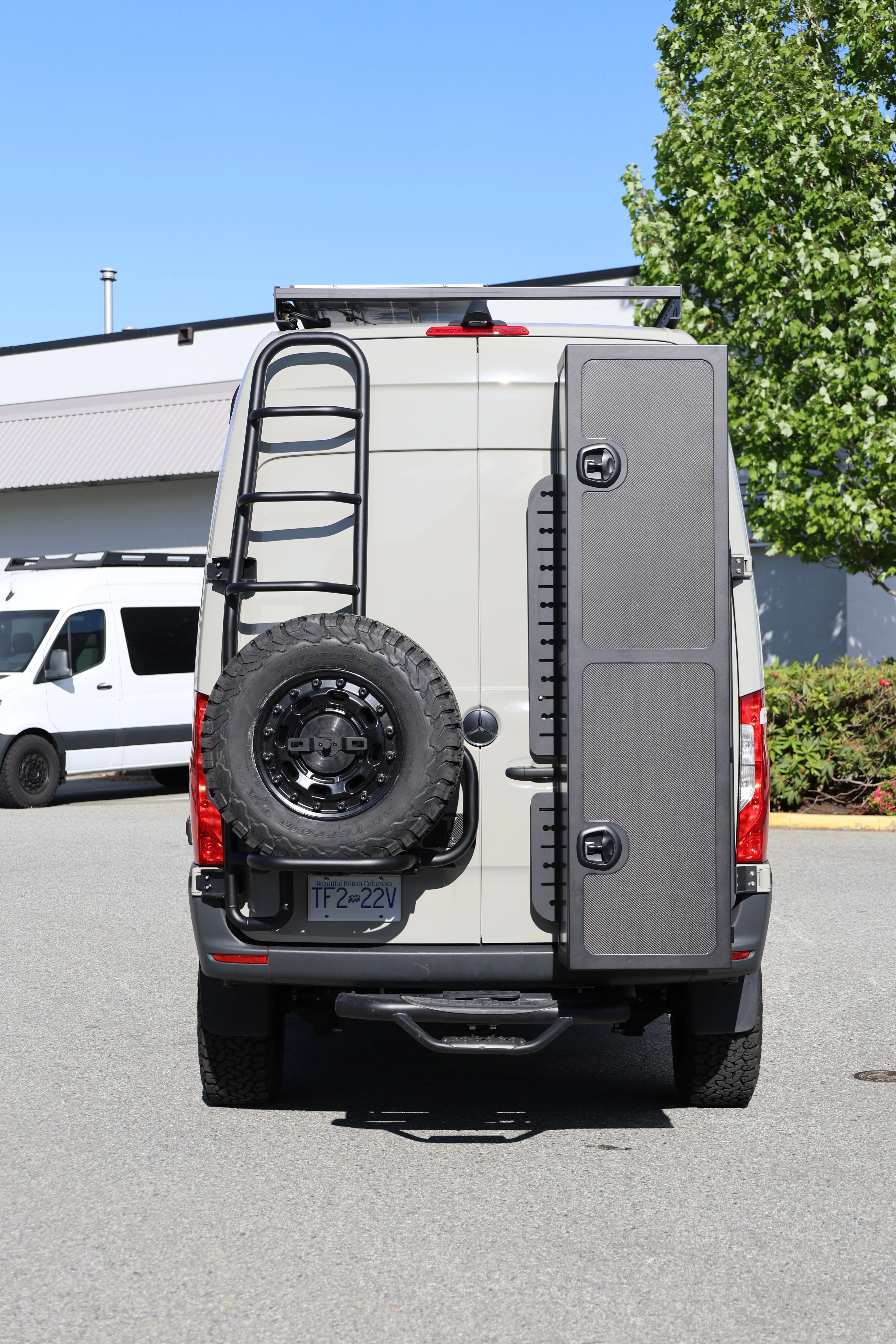 Tec Vanlife Trenta Ski / Multisport Storage Box - Carbon Fiber - Image 5