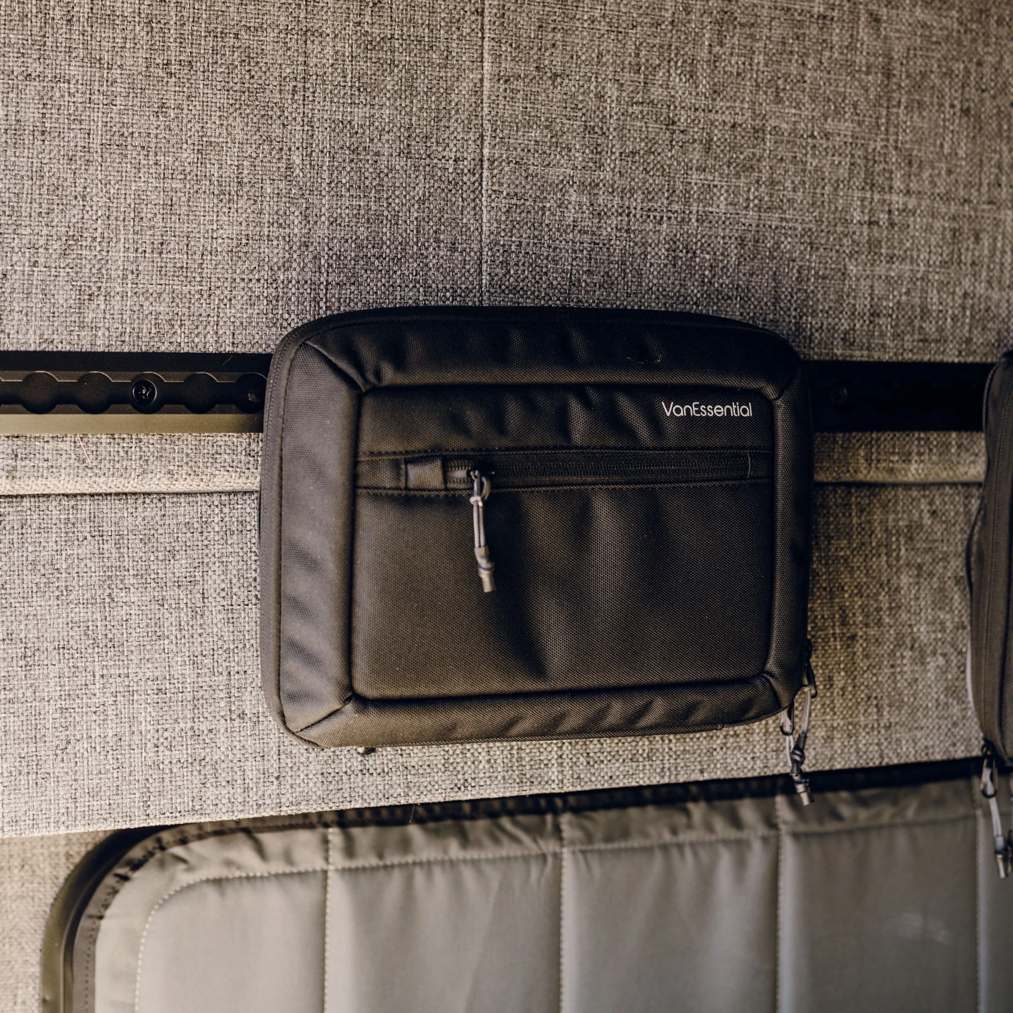 VanEssential Venture L-Track Stow Away Bag (Medium) - Image 8